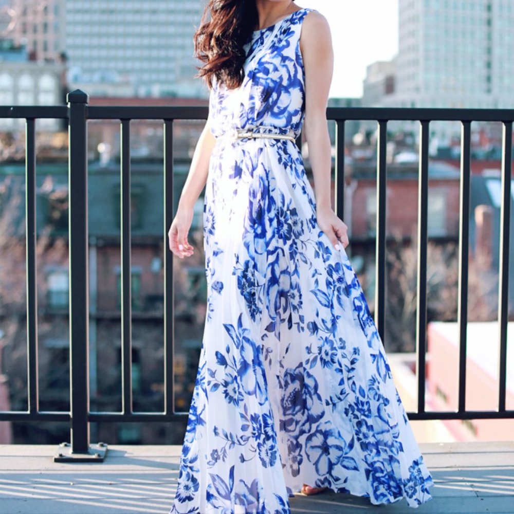 Eliza J Blue/White Floral Chiffon Maxi Dress